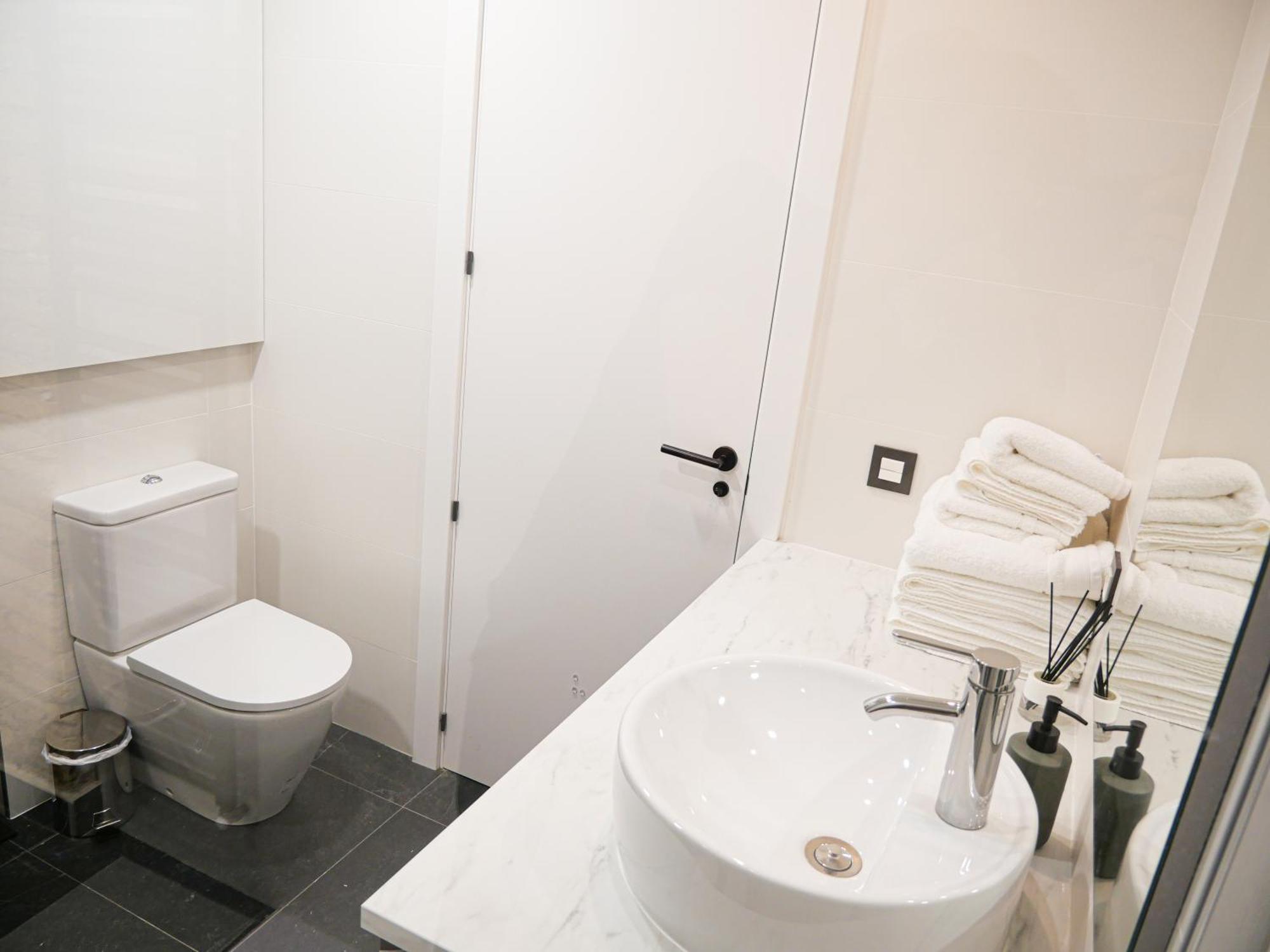 Espacioso Apartamento En El Centro De Pamplona Exteriér fotografie