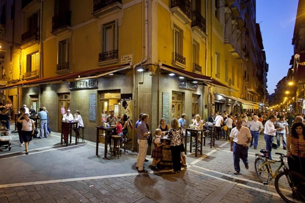 Espacioso Apartamento En El Centro De Pamplona Exteriér fotografie